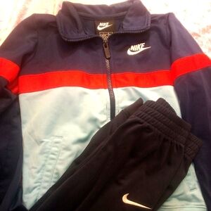 Boys Nike Jogger outfit